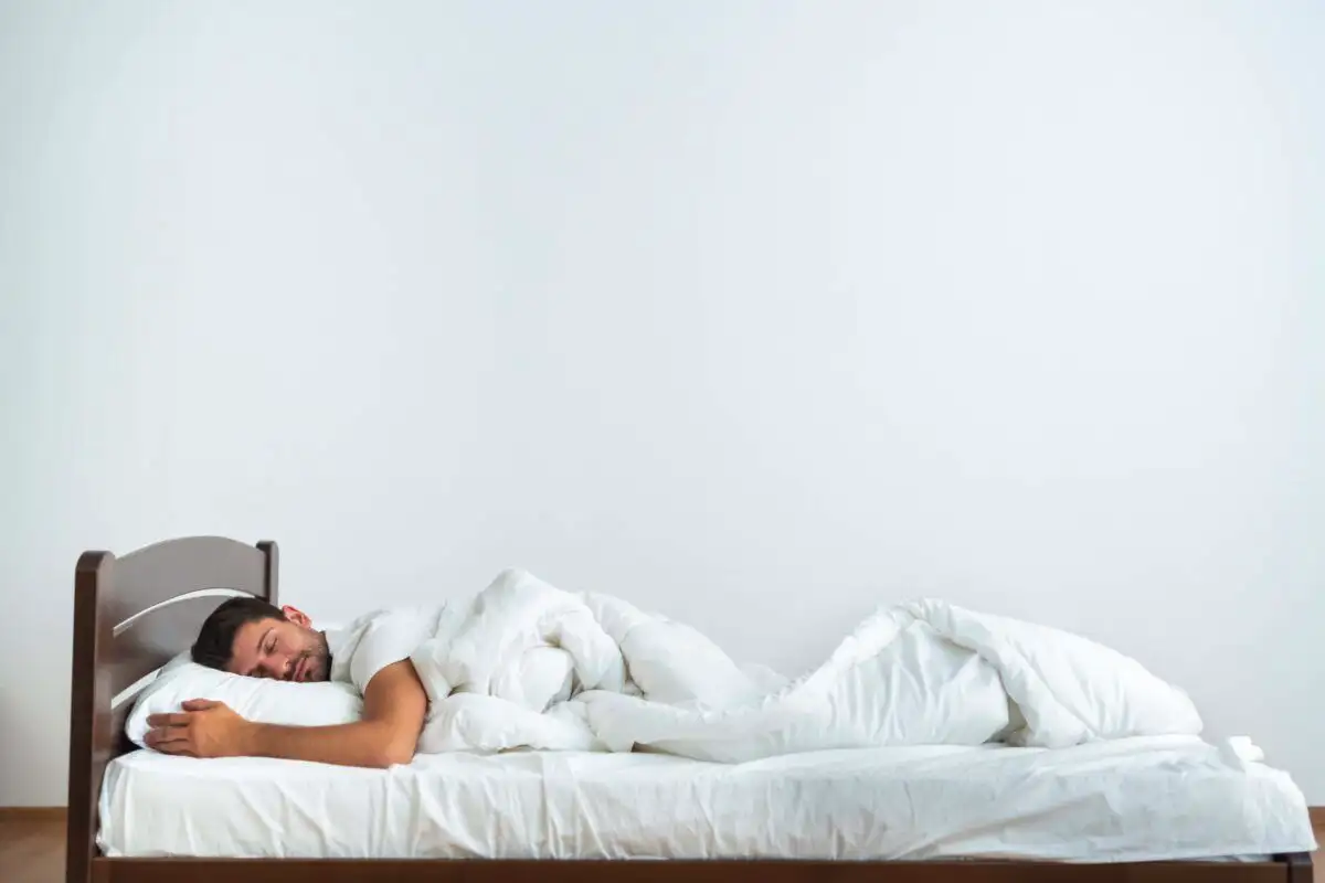 Nukutko oikealla vai vasemmalla puolella sänkyä? Feng Shui paljastaa, mitä se tarkoittaa