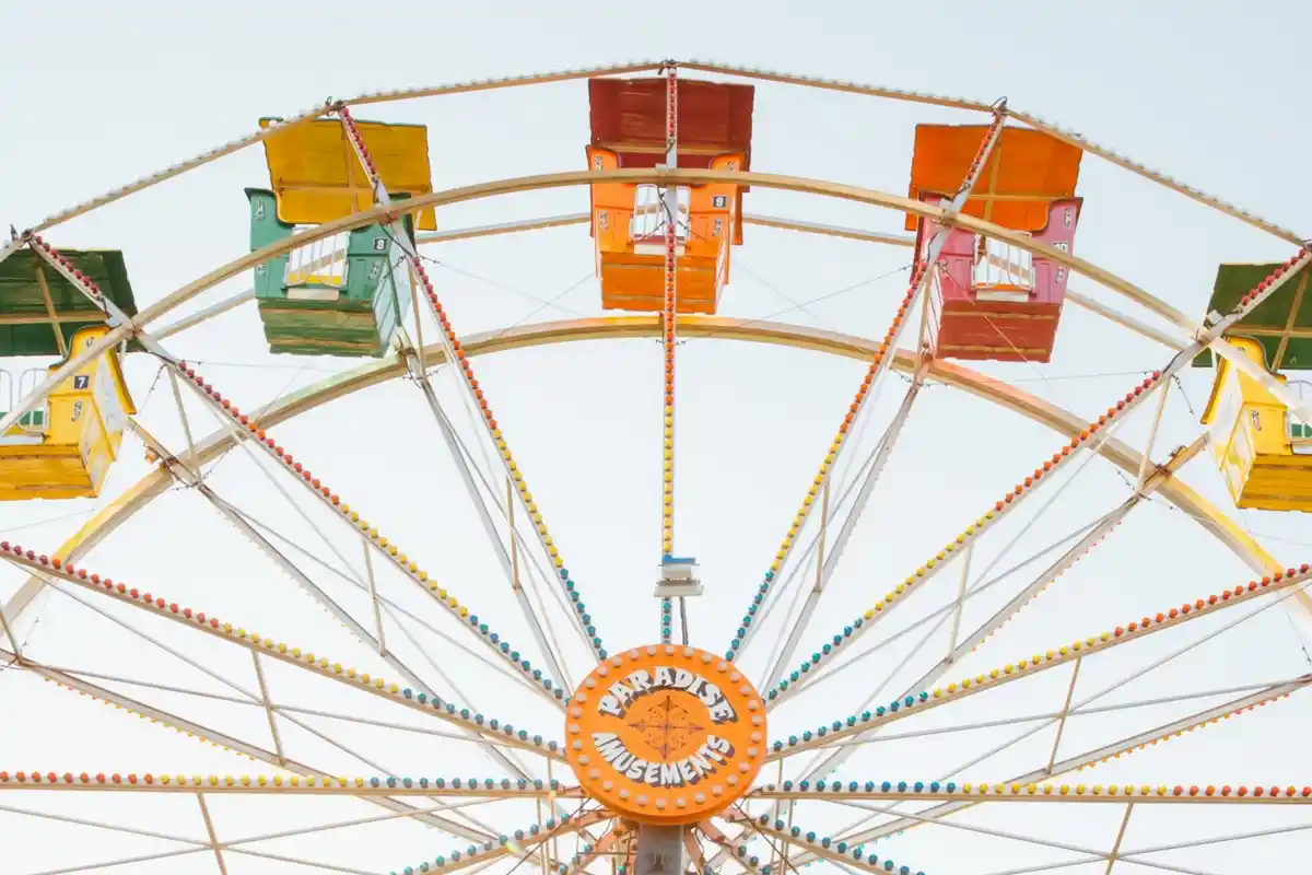 Mitä on fanflaatio ja miten välttää vararikko viihdekuluissa