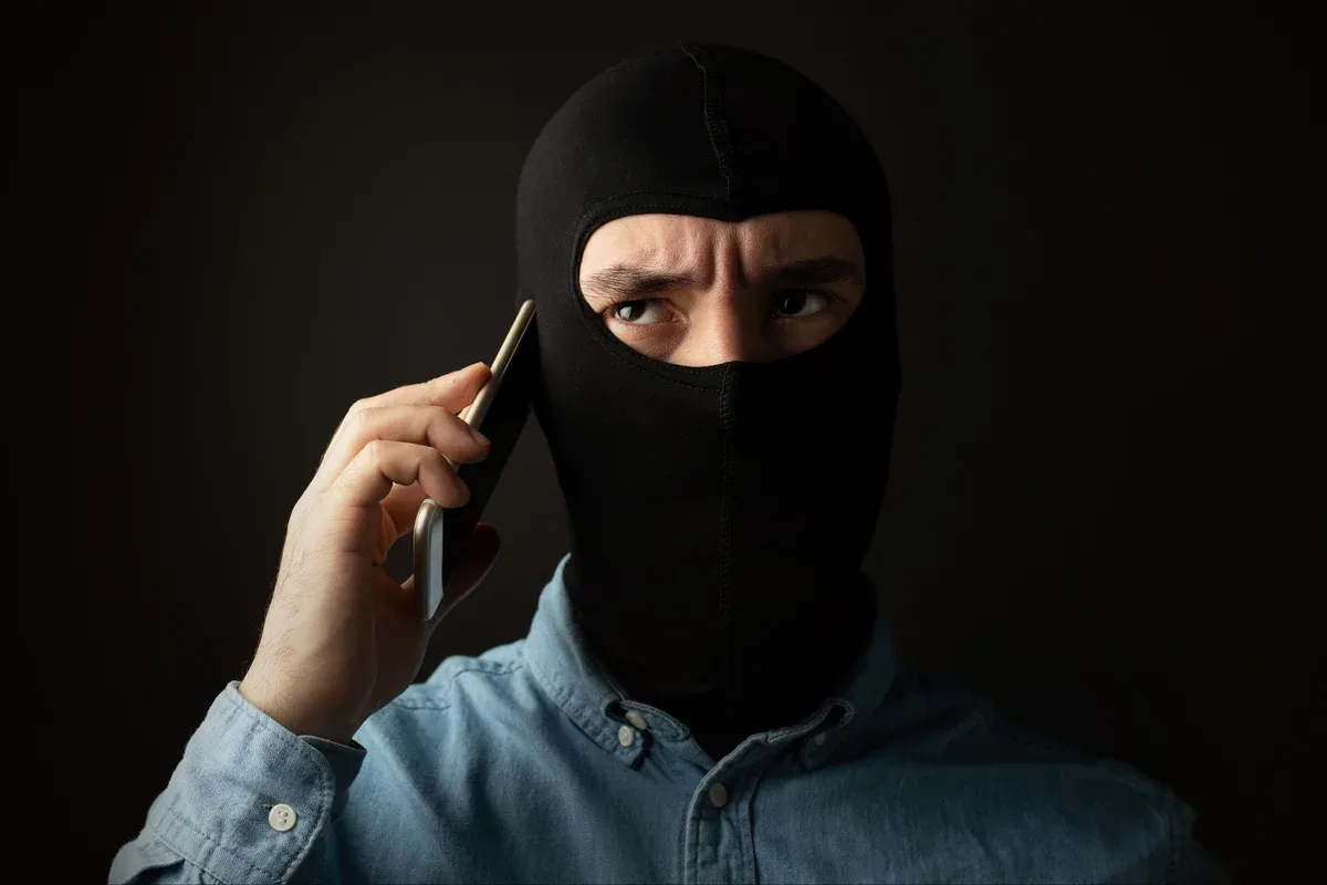 Näin tunnistat huijauspuhelut "energieneuvojilta" ja suojaudut syksyn 2025 huijauksilta