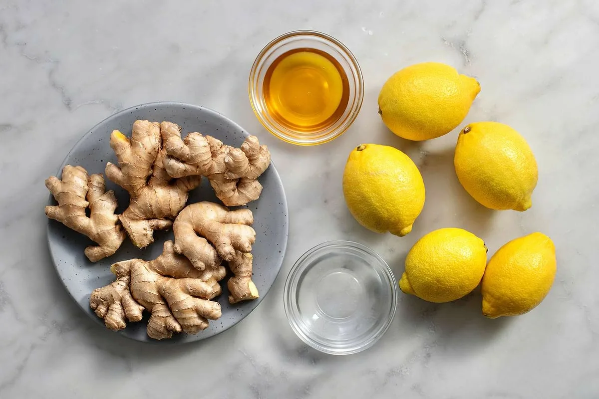 Inkiväärishotti: Suomalainen limoni-inkivääriannos immuniteetin tueksi