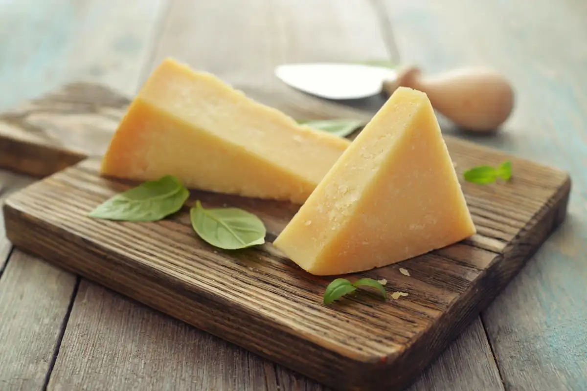 Harva tietää: näin pidät juuston tuoreena pidempään suolan avulla – nerokas kikka!