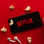 Netflixin uusi dokumentti koukuttaa: Anonyymiys, kiusaaminen ja FBI