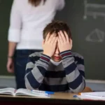 Kuinka vähentää koululaisen stressiä lukuvuoden alussa – 7 tehokasta vinkkiä!