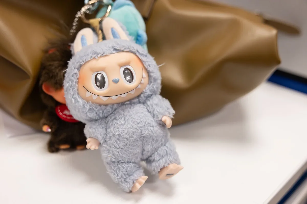 Labubu: Nukkien imperiumi, joka tuottaa miljardeja ja lumoaa supertähtiä