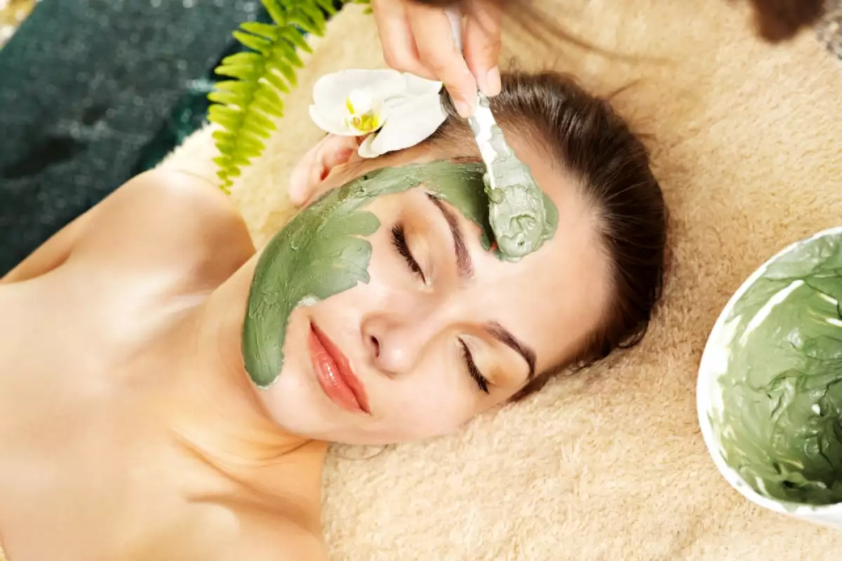 Kasvonaamiot luonnollisesti suomalaisittain – kauneutta metsästä ja keittiöstä