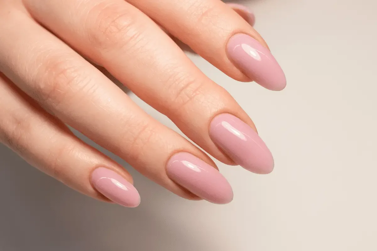 Sano hyvästit pitkille kynsille: nämä lyhyiden kynsien trendit tekevät manikyyristäsi täydellisen!