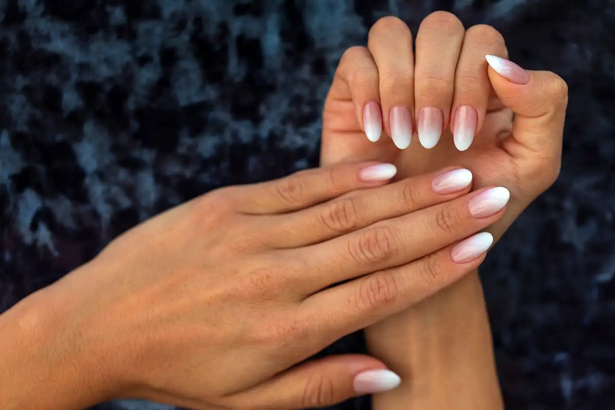 Sano hyvästit pitkille kynsille: nämä lyhyiden kynsien trendit tekevät manikyyristäsi täydellisen!