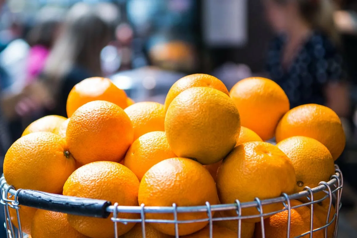 Vältä huijauksia vihanneskaupassa: Näin tunnistat makean ja mehukkaan appelsiinin