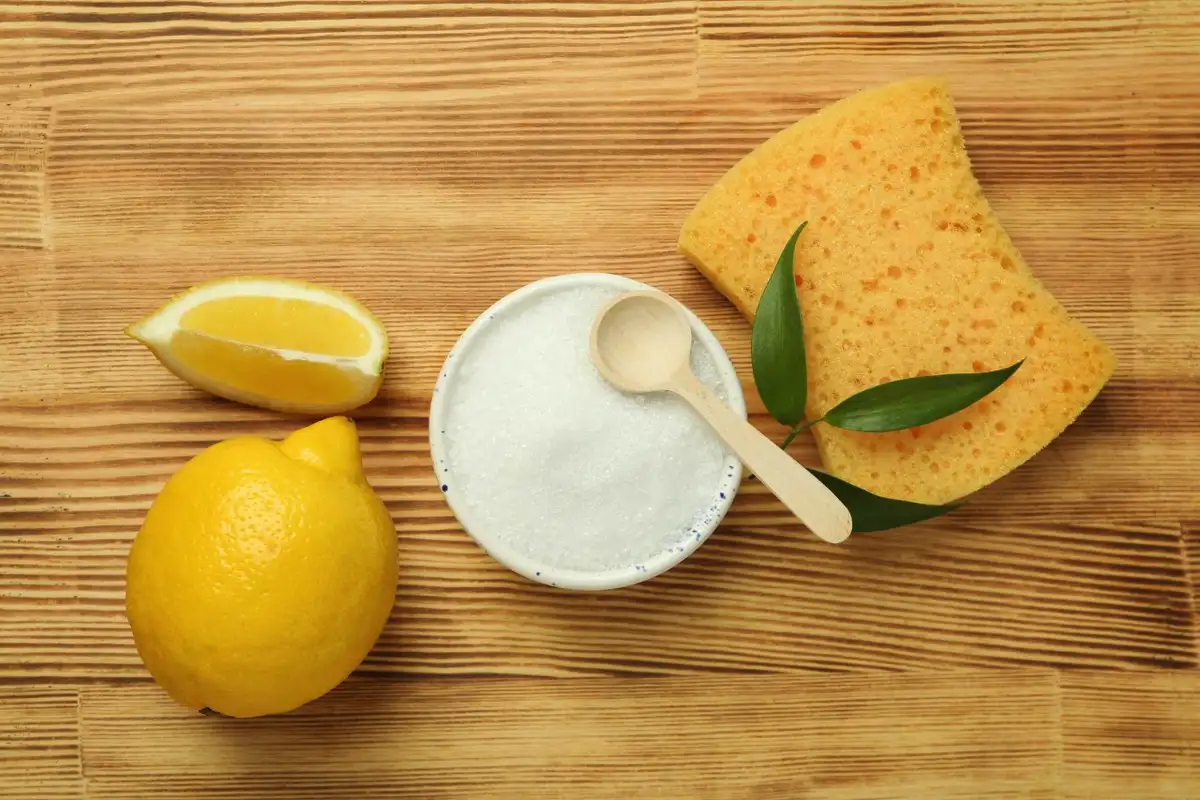 Poista öljytahrat vaatteista minuuteissa – mummojen salainen kikka ilman talkkia tai soodaa!