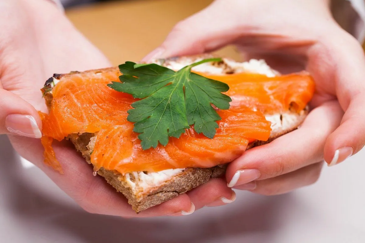 Omega-3 lohesta: Suomalainen ruokavalio kuivien silmien ehkäisyyn