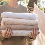 Unohda kalliit huuhteluaineet: tämä yksinkertainen temppu pitää pyyhkeet pehmeinä ja hajuttomina