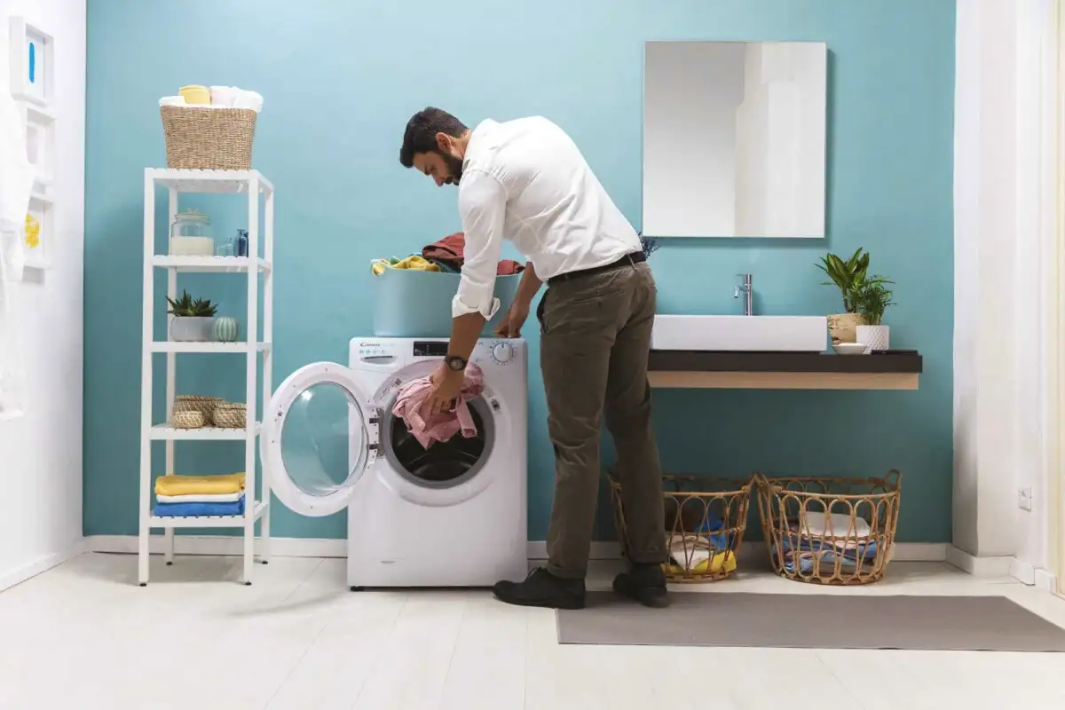 Harva tietää: Yleinen virhe, joka voi syövyttää pesukoneesi rungon – teknikon varoitus