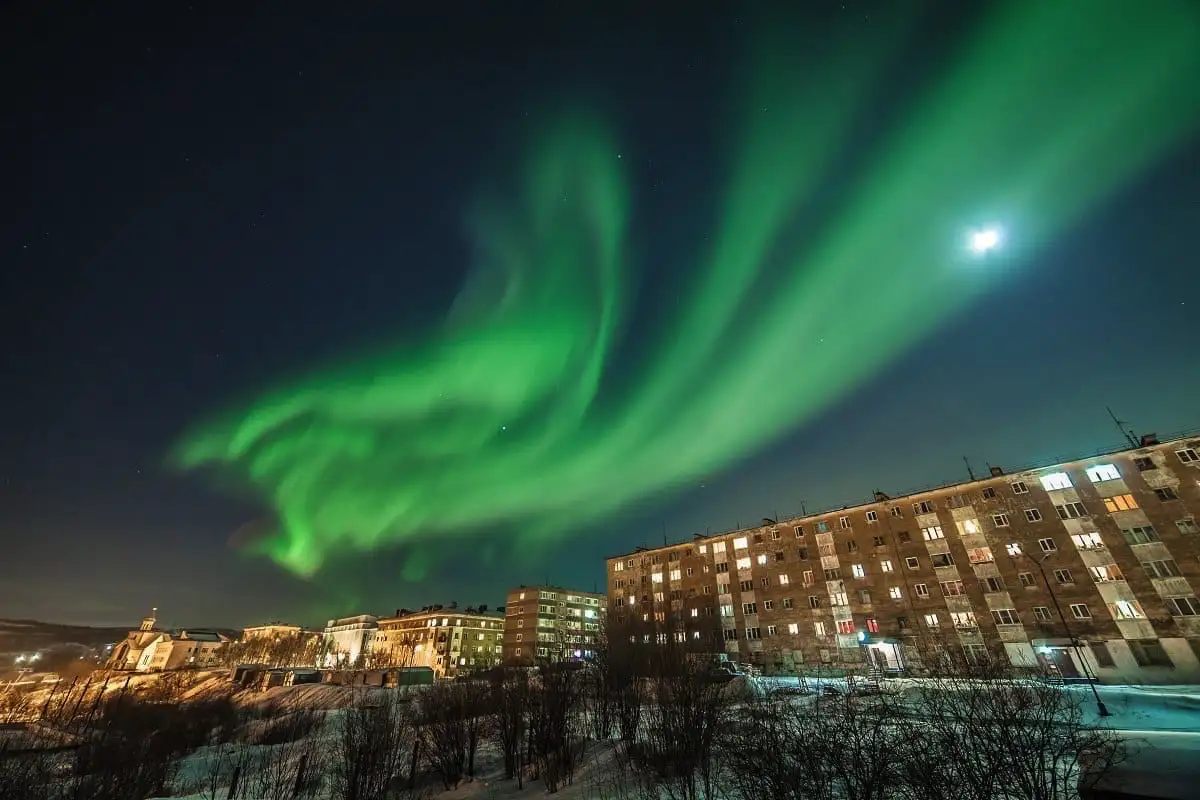Miksi polaariyö opettaa kärsivällisyyttä? Suomalaisia elämän oppeja
