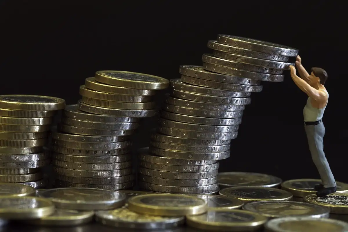 Miksi suomalaiset eivät pelkää velkoja: "Kohtuullisen luoton" psykologia Helsingissä