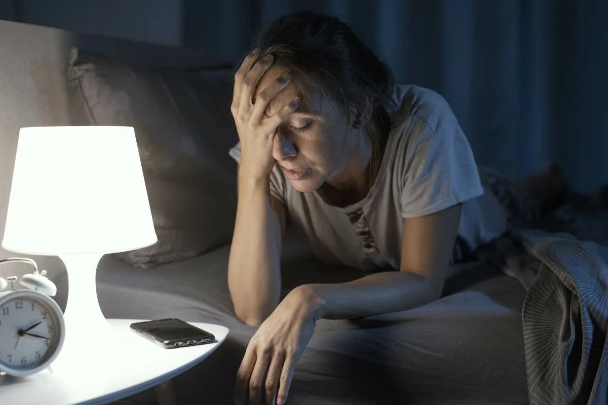 Kuinka voittaa unettomuus? 5 suomalaista niksiä rauhalliseen yöuneen