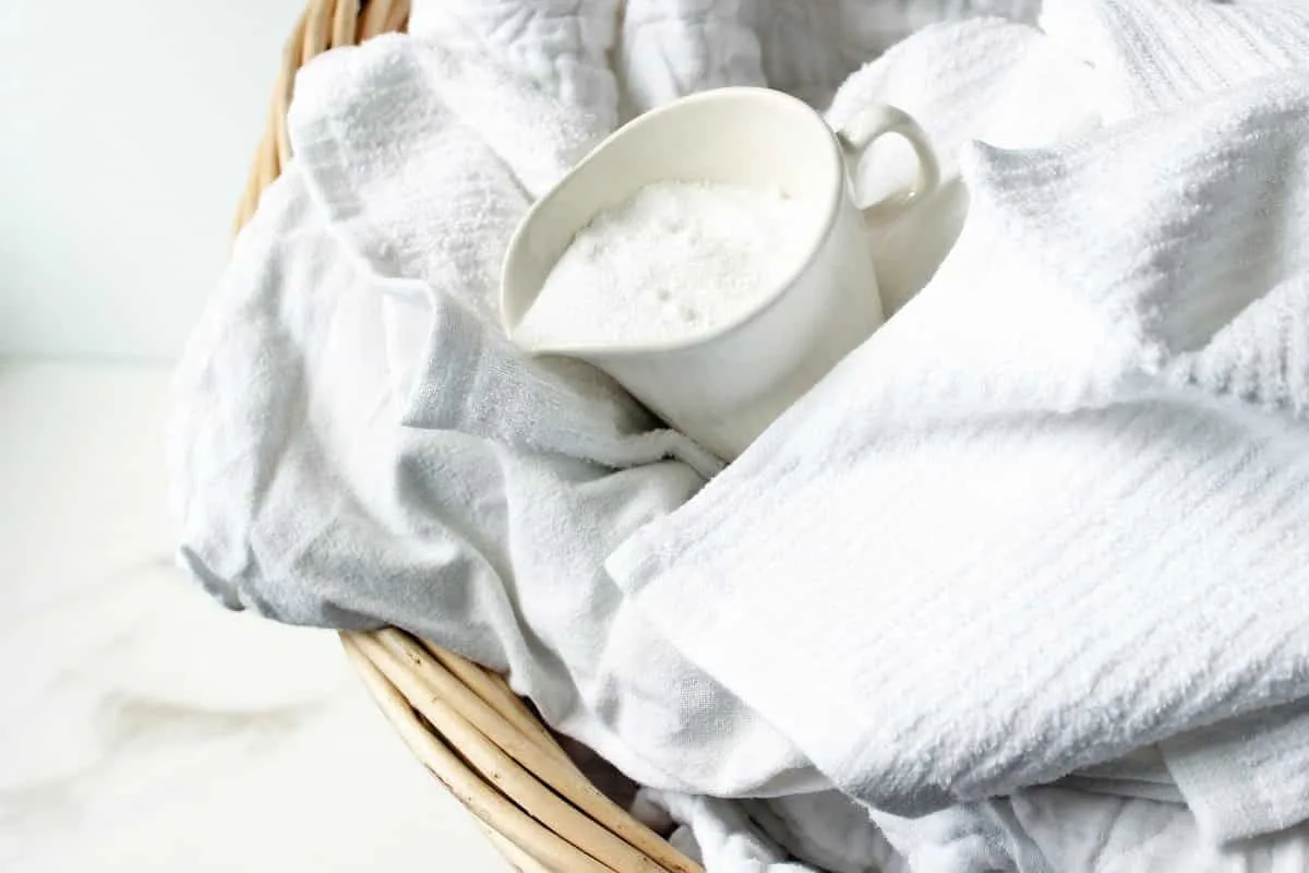 Paras temppu vaatteiden valkaisemiseen ja tahrojen poistamiseen lopullisesti