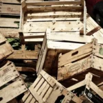 Älä heitä pois vihanneslaatikkoa: Katso, miten loihdit siitä upean pikkupöydän huoneeseesi