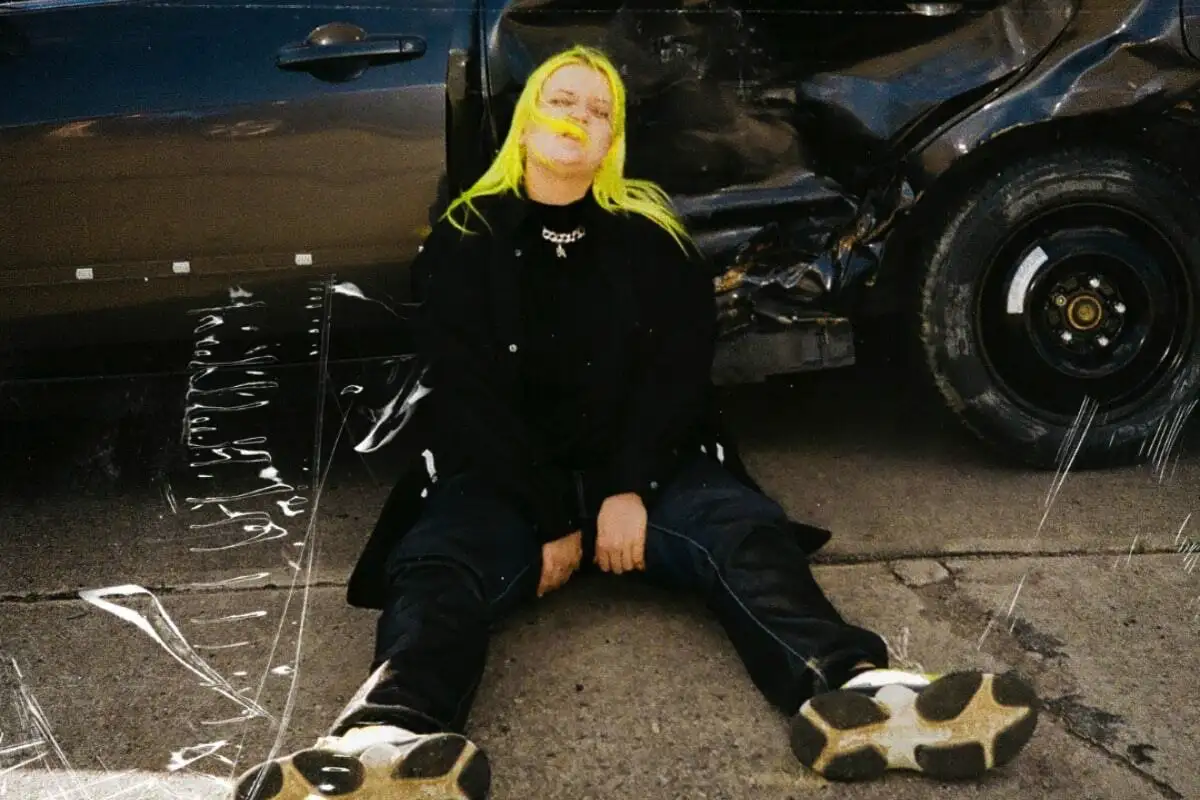 Alma – kirkas laulaja maailmankiertueella: Tunne suomalainen rytmi Euroopassa