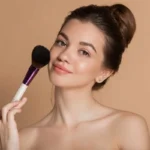 Minimalismi meikissä: Kevyt meikkivoide Helsingissä – Luonnollisen kauneuden salaisuudet