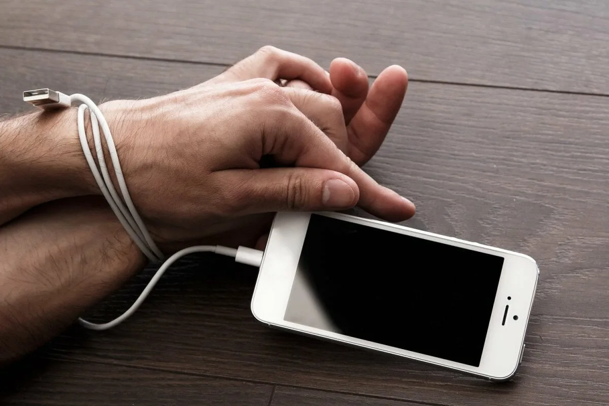 Mitä jos sammutat laitteet päiväksi: Digitaalinen paastohaaste Oulussa – Vapaus ruuduilta