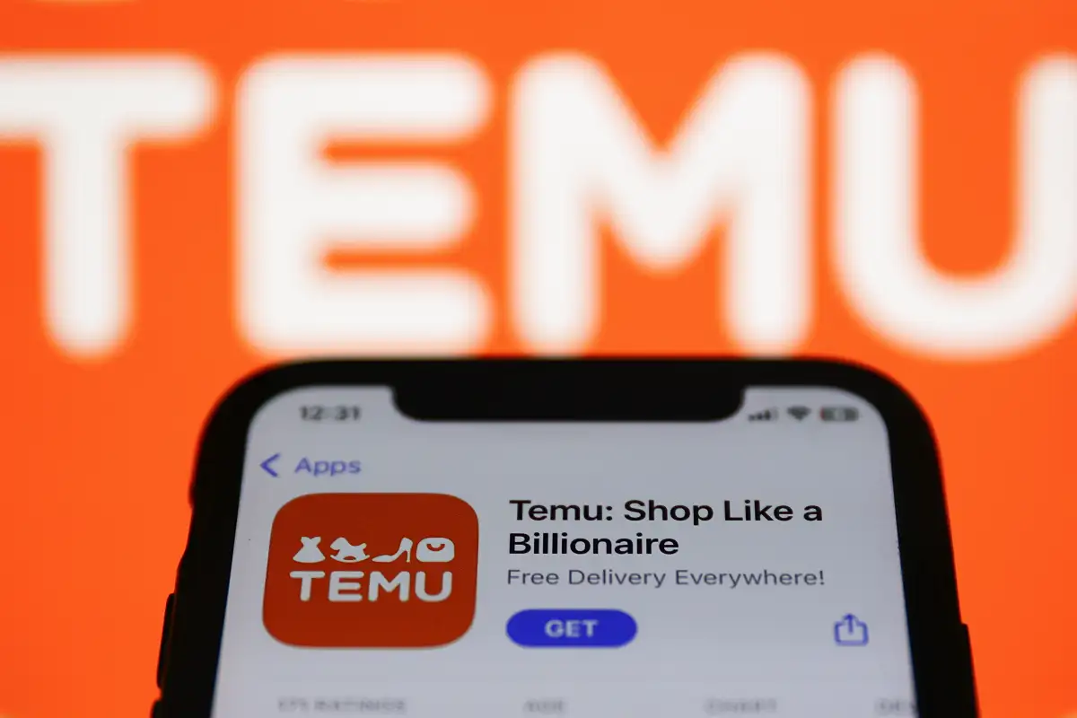 Bloggaaja avasi kaksi iPhone 14 Pro -puhelinta Temu-sivustolta: Mitä hän löysi sisältä?