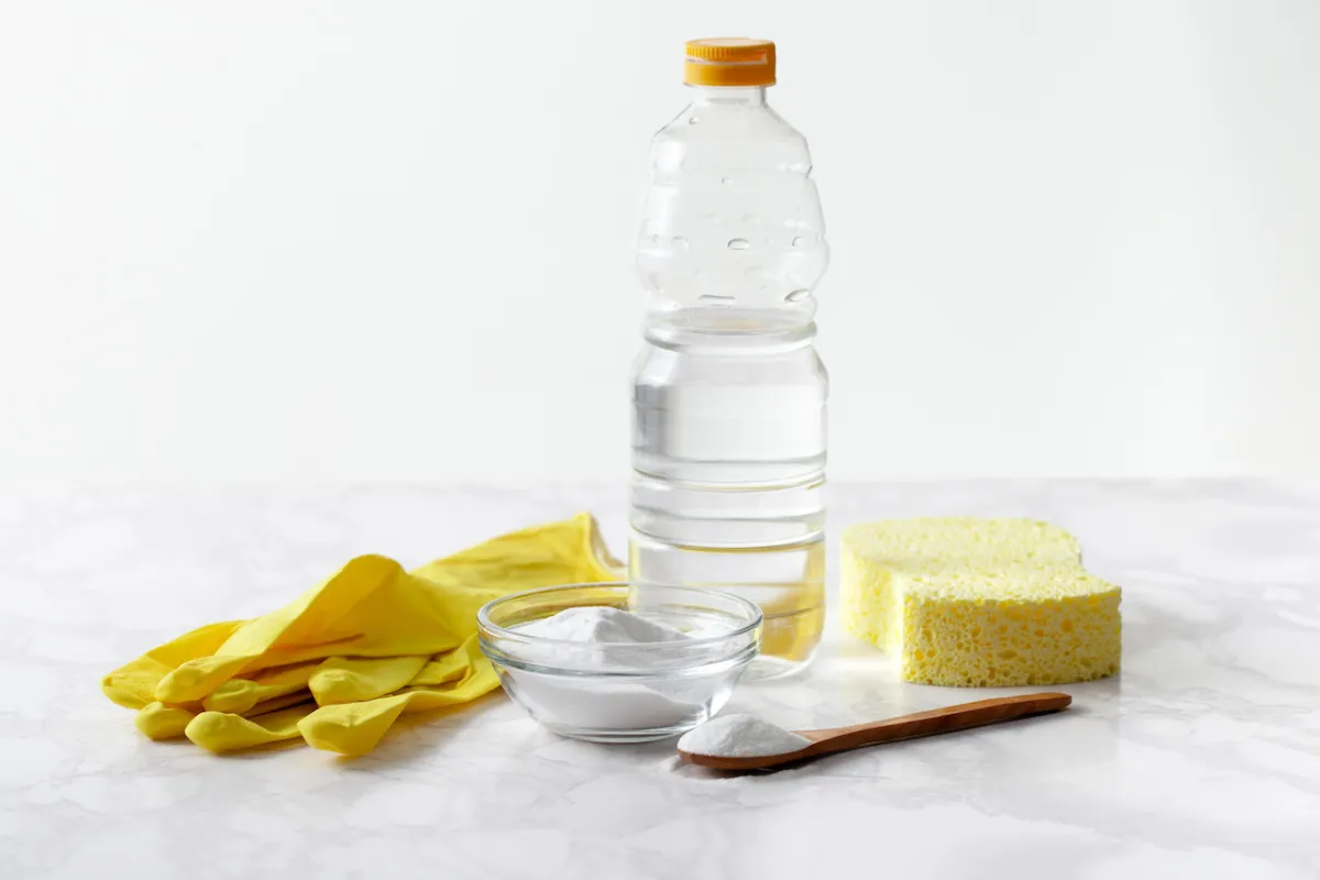 Etikan voima: Poista kylpyhuoneen laattojen lika helposti