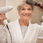 Harmaiden hiusten hoito: Vältä tämä yleinen virhe ja pidä hiuksesi kiiltävinä