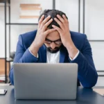 Hiljainen halkeilu työpaikalla: Mitä se on ja miten pysyä kasassa