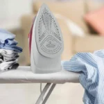 Höyrytys valloittaa: Millenniaalien suosima pyykinhoitotekniikka syrjäyttää silitysraudan