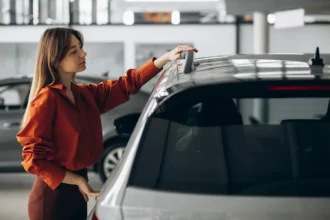 Hybridiauto, joka kestää eläkeikään: 8 luotettavaa mallia asiantuntijan suosittelemana