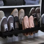 Miksi kenkien säilytys makuuhuoneessa on huono idea: Asiantuntijat neuvovat, missä kengät kuuluu pitää