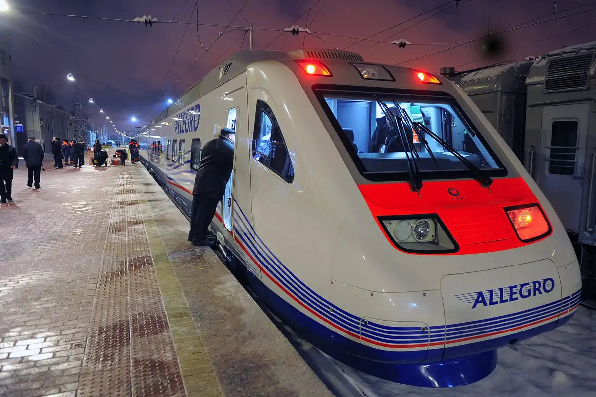 200 km/h junat: Korkeanopeuksinen kuljetus Tampereella