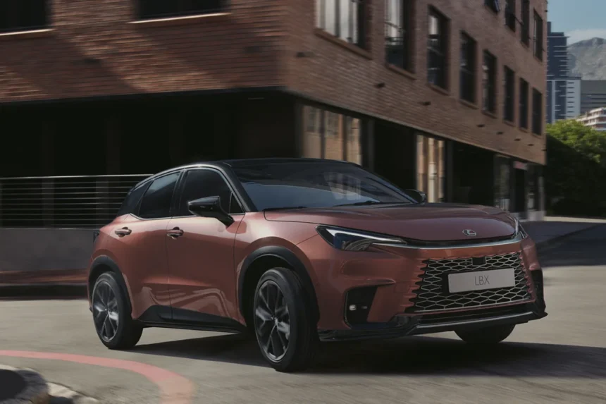 Lexus tuo tuoksun eturiviin: Tältä haisevat japanilaisen luksusmerkin uudet mallit