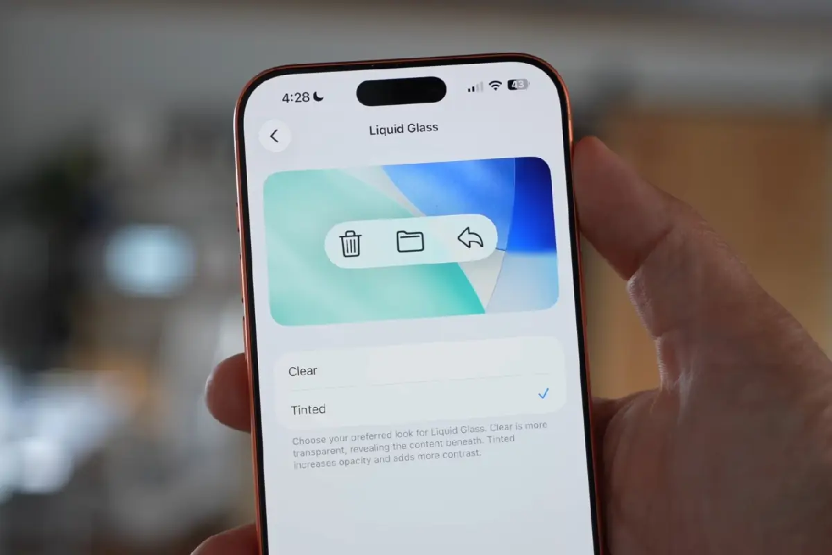 iOS 26.1 beta tuo Liquid Glass -muokkauksen: Vähemmän läpinäkyvyyttä käyttöliittymään
