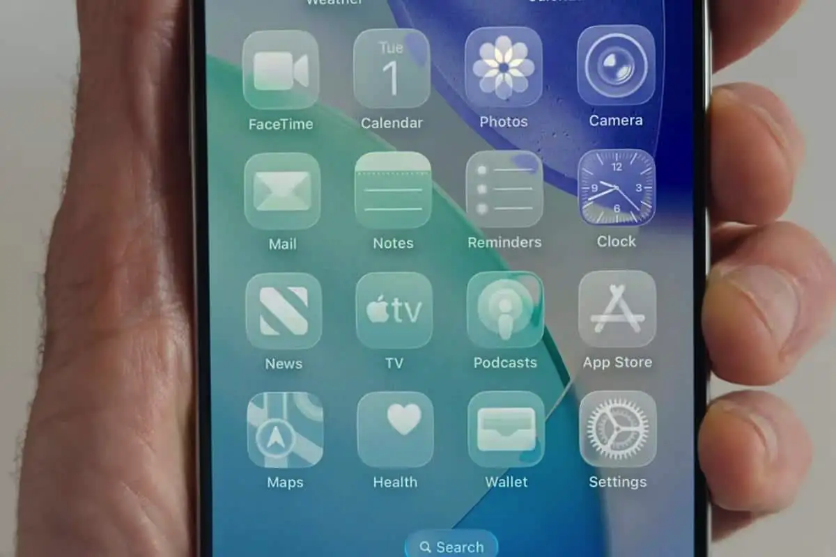 iOS 26.1 beta tuo Liquid Glass -muokkauksen: Vähemmän läpinäkyvyyttä käyttöliittymään