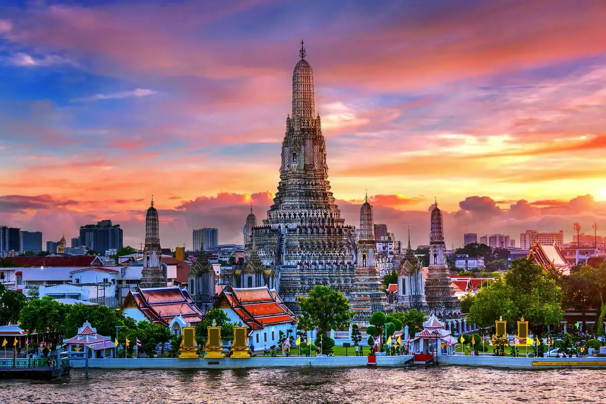 Marraskuun kuumimmat lomakohteet: 10 paikkaa, joissa lämpötila pysyy yli +21°C