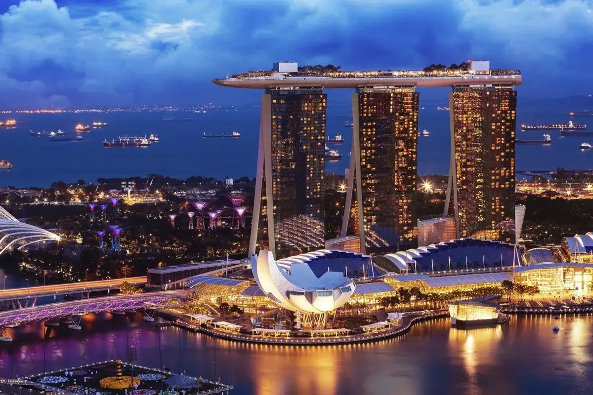 Marraskuun kuumimmat lomakohteet: 10 paikkaa, joissa lämpötila pysyy yli +21°C