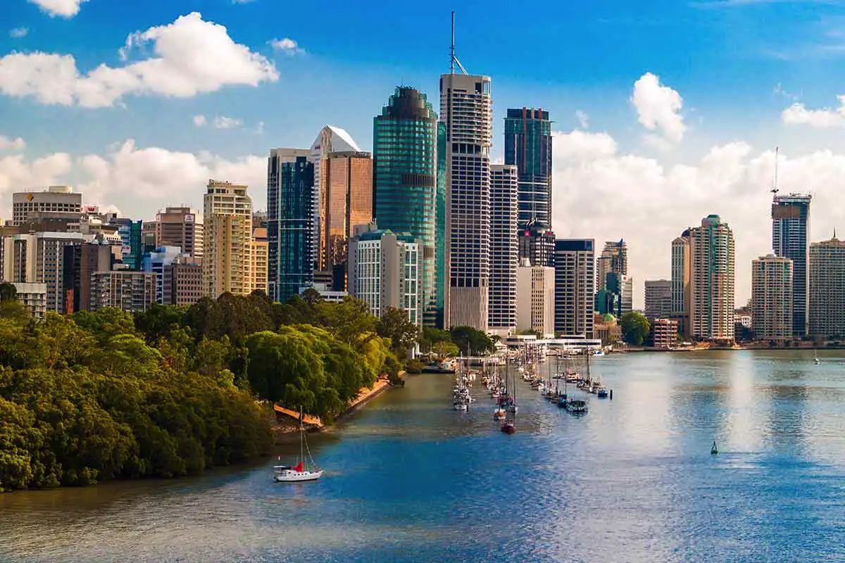 Marraskuun kuumimmat lomakohteet: 10 paikkaa, joissa lämpötila pysyy yli +21°C