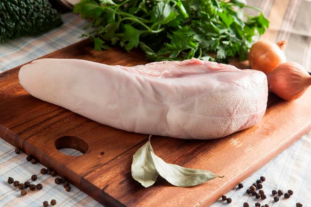 Näin keität naudan kieltä täydellisesti: salaisuudet herkulliseen lopputulokseen