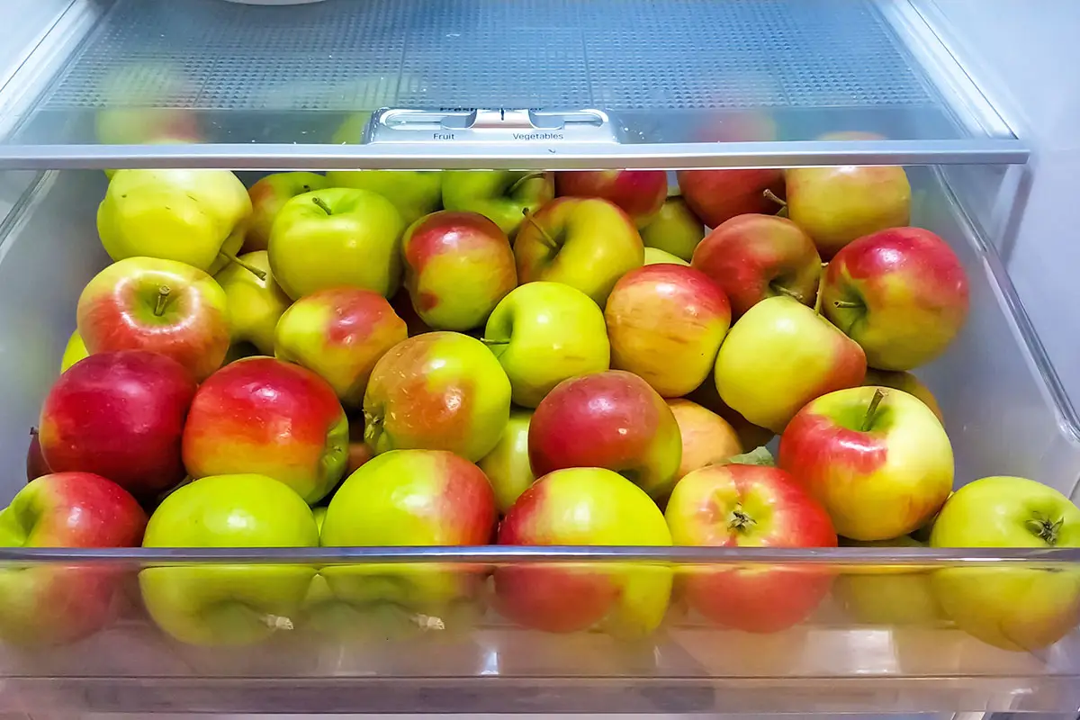 Omenoiden säilytys jääkaapissa: Näin pidät ne mehukkaina ja rapeina viikkoja