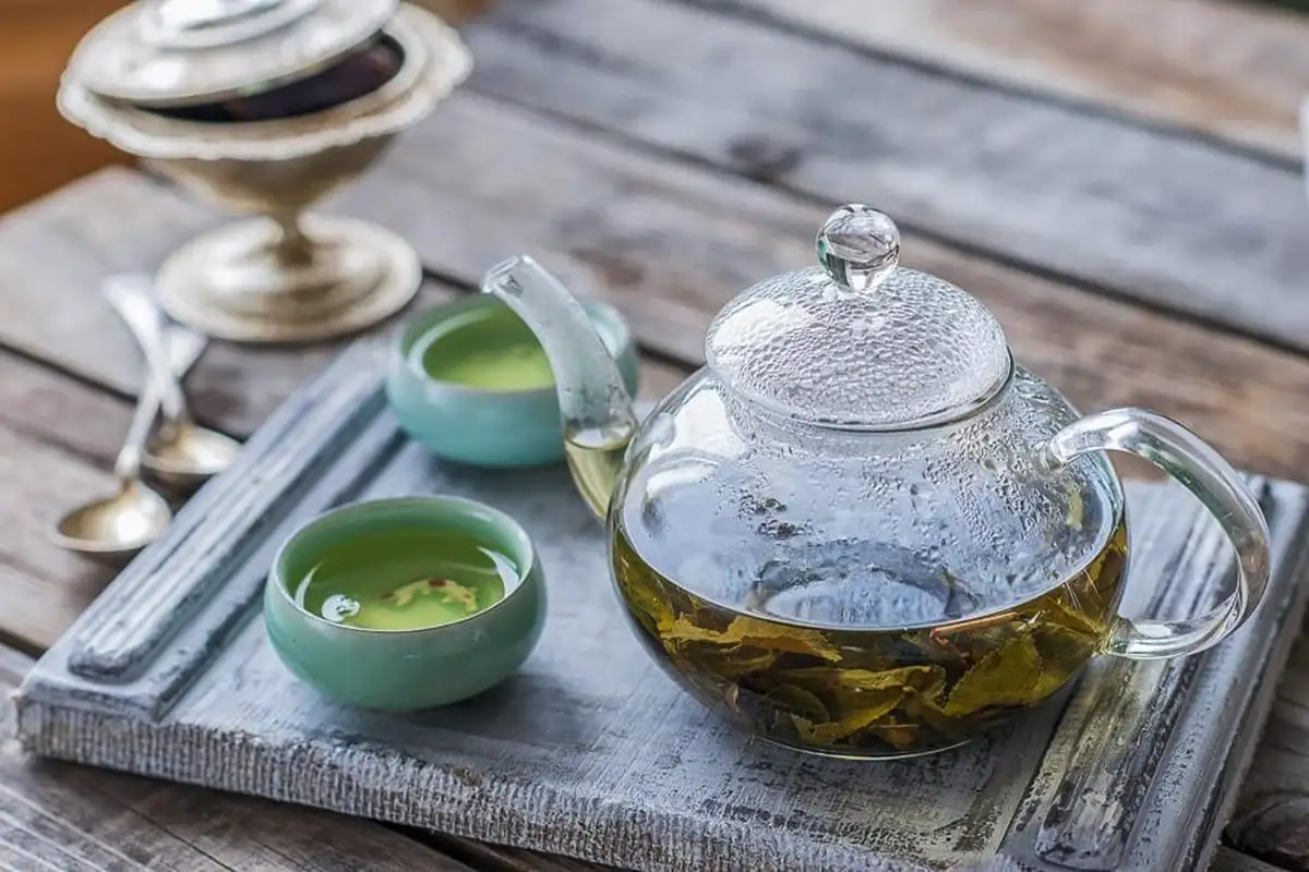 Oolong-tee: Ikivanha apu uneen ja mielen hyvinvointiin