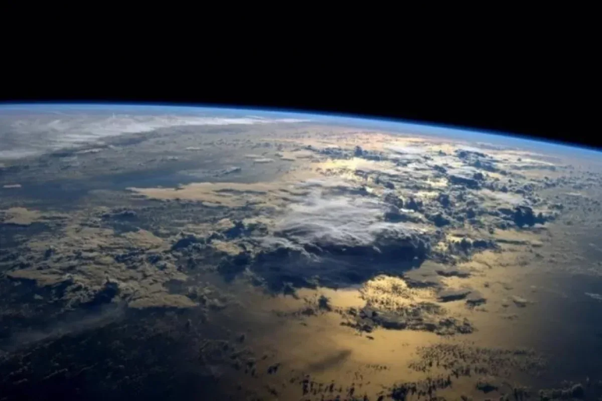 Outoa anomaliaa: Maan magneettikentän heikkous kasvaa hurjalla vauhdilla – mitä sanovat tutkijat?