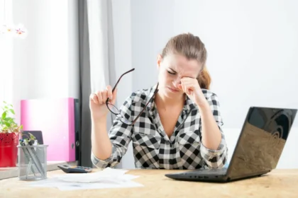 Palming-harjoitus: Luonnollinen tapa rentouttaa silmiä