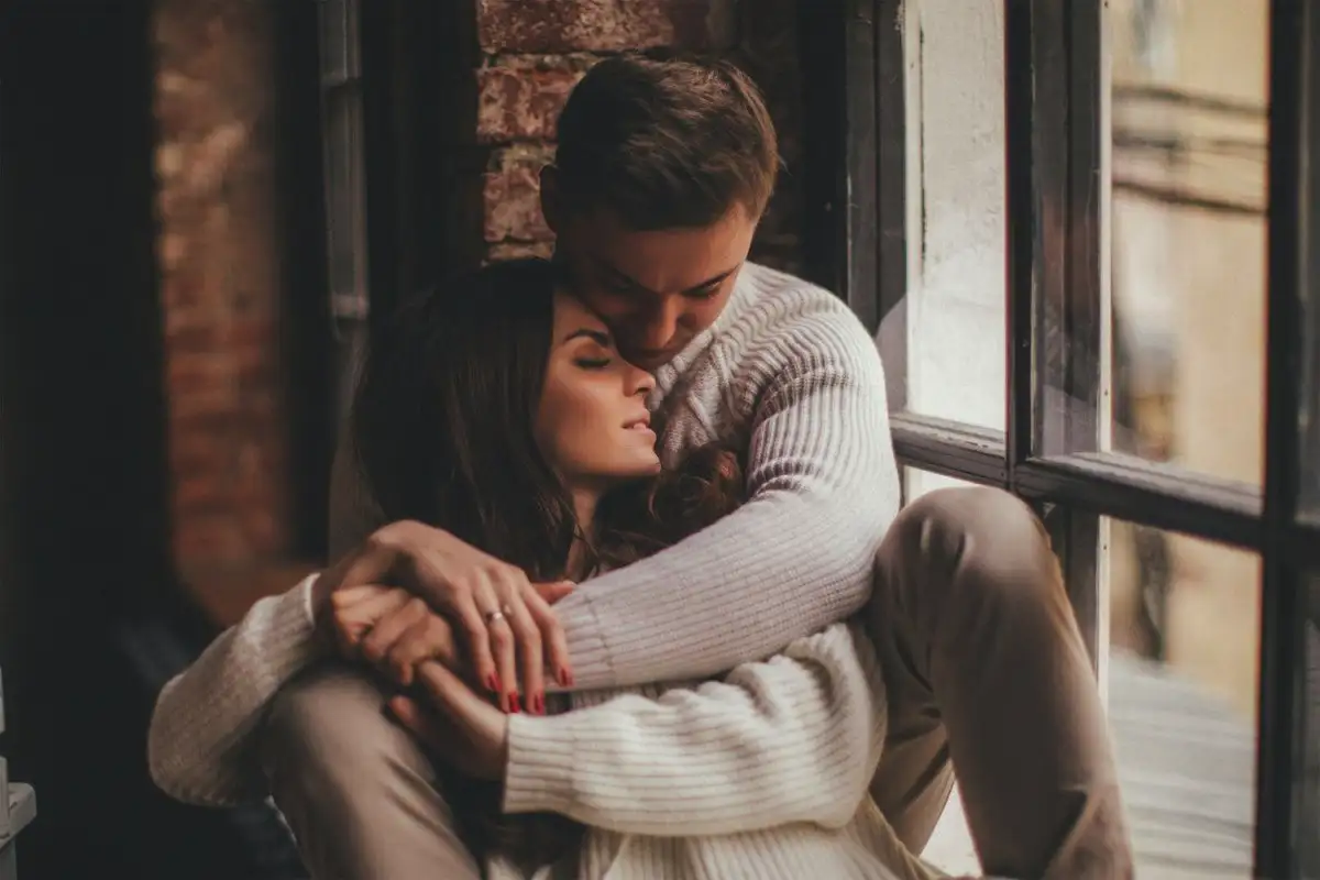 Parisuhteen salaisuudet, jotka vahvistavat rakkautta: Kaksi asiaa, jotka voit pitää omana tietona
