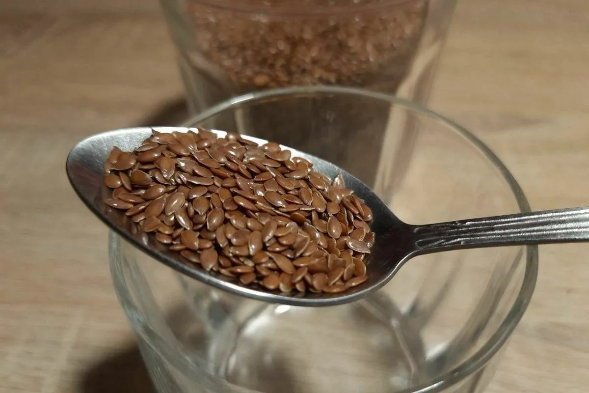 Pellavansiemengeeli: Tampereen salaisuus täydellisiin hiuksiin ilman kemikaaleja