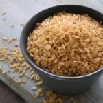 Kuinka ja kuinka kauan keittää ruskeaa riisiä – täydellinen opas terveelliseen garneeriin