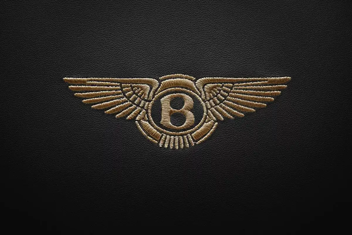 Bentleyn johtaja ravistaa autoteollisuutta sähköautojen suhtautumisellaan: "Liian ideologinen keskustelu"