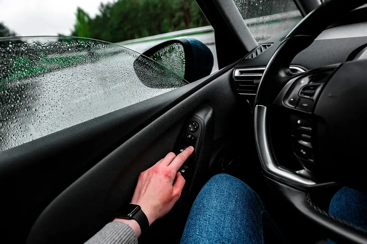 Merkkejä, jotka varoittavat sähkölasien viasta: toimi ajoissa ja vältä kalliit korjaukset