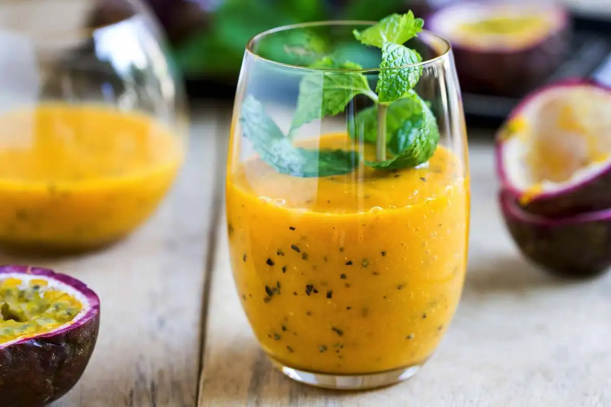 Intohimonhedelmä: Näin valmistat antioksidanttisen maracuyá-smoothien ja hyödyt sen voimasta