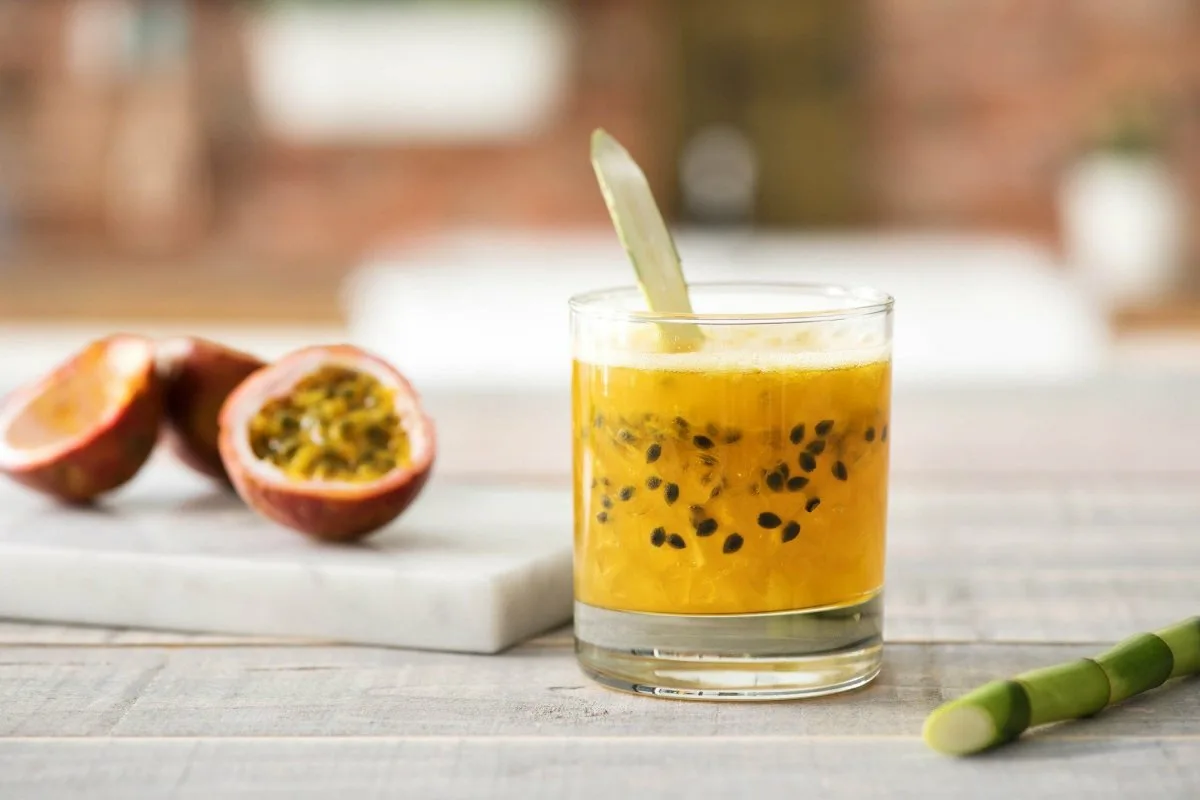 Intohimonhedelmä: Näin valmistat antioksidanttisen maracuyá-smoothien ja hyödyt sen voimasta